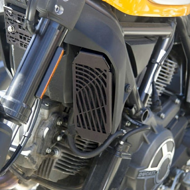 AltRider オイルクーラーガード Ducati スクランブラー_2