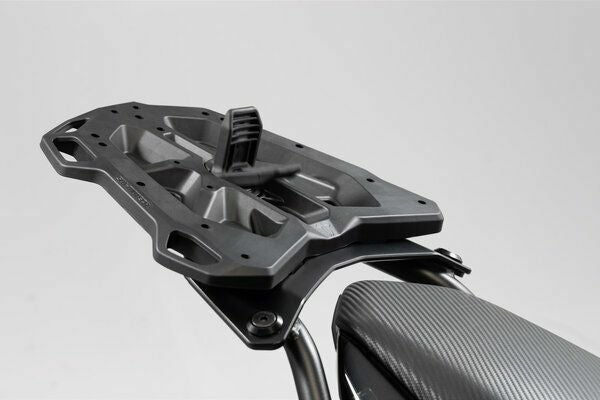 SW-MOTECH ストリートラック専用GIVI モノロックトップケース装着用