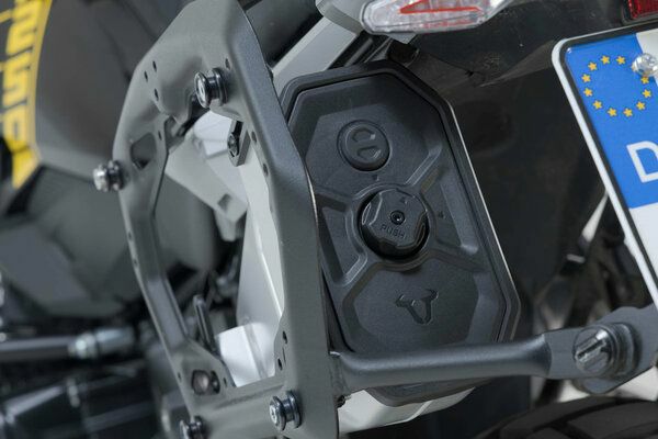 SW-MOTECH TRAX ツールボックス シルバー 汎用 | KFT.00.152.30300/S_2