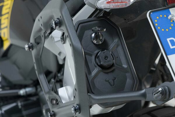 SW-MOTECH TRAX ツールボックス シルバー 汎用 | KFT.00.152.30300/S_4