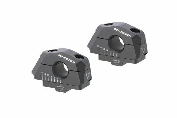 SW-MOTECH 22mmハンドルバー専用アルミ製バリアブルバーバック(高さ 25mm / 5-30mmバック) ブラック BMW F750GS (17-) | LEH.00.039.30100/B_1