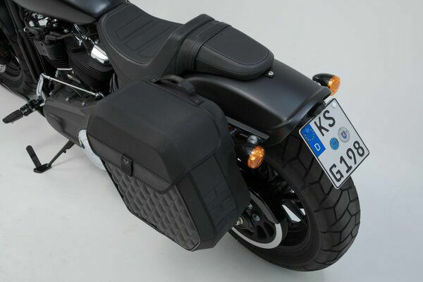 SW-MOTECH Legend Gear サイドバックシステム 左側 LH1 (19,5 L