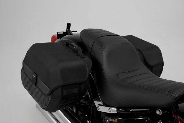 SW-MOTECH Legend Gear サイドバックシステム 左側 LH1 (19,5 L