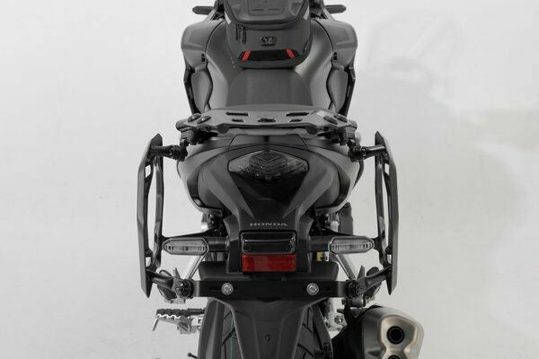 SW-MOTECH TRAX ADV アルミパニアシステム(左 37 L / 右 37 L
