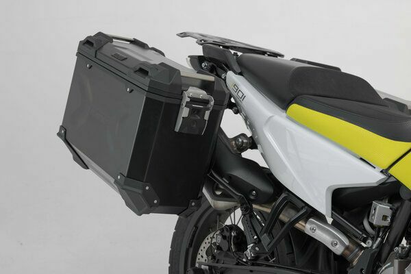 SW-MOTECH TRAX ADV アルミパニアシステム(左 45 L / 右 37 L) ブラック HUSQVARNA NORDEN 901 (21-) | KFT.03.992.70000/B_7