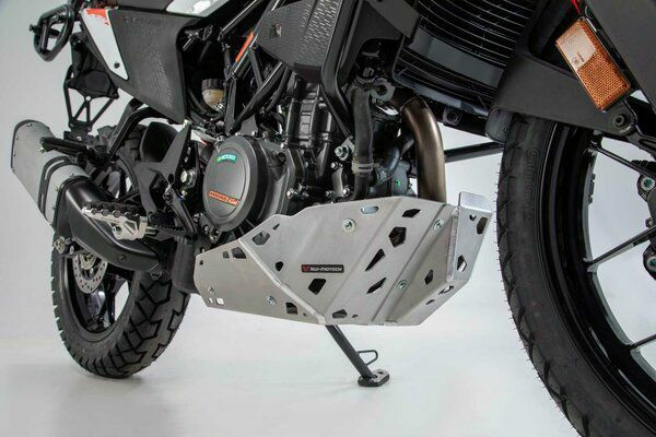 SW-MOTECH エンジンガード(アンダーガード) シルバー KTM 390