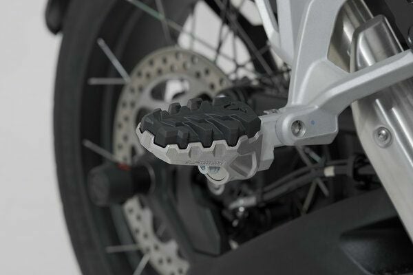 SW-MOTECH ION パッセンジャーフットレスト TRIUMPH TIGER 1200 GT (22-)/TIGER 1200 RALLY EXPLORER (22-)/TIGER 1200 RALLY PRO (22-) | FRS.11.011.10700/S_1