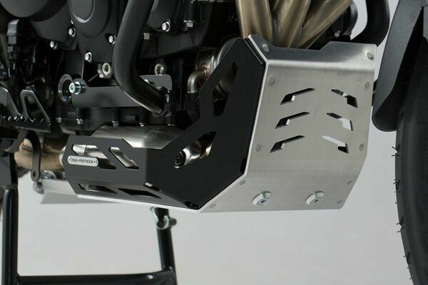 SW-MOTECH エンジンガード(アンダーガード) シルバー/ブラック Triumph Tiger 800 XR/XC | MSS.11.752.10001/B_1
