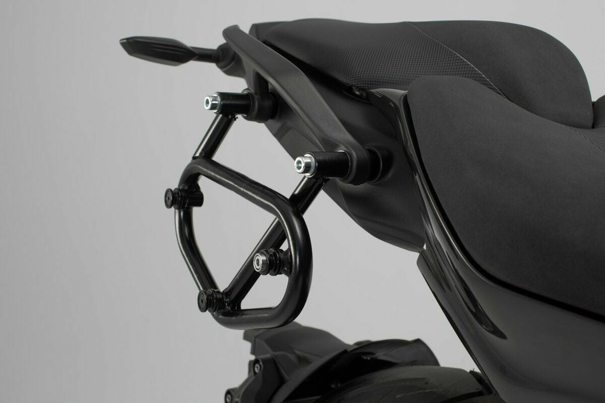 SW-MOTECH SLCサイドキャリア 右側 ブラック Yamaha NIKEN (18