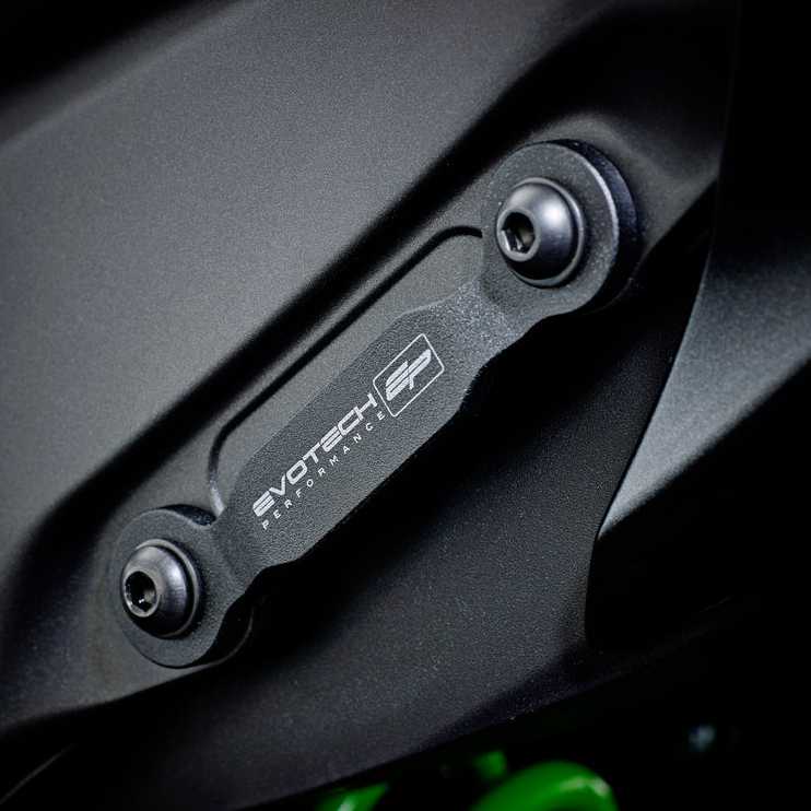 Evotech Performance フットレストブランキングプレートキット kawasaki Ninja ZX-10R (2021-)_1