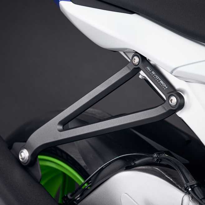 Evotech Performance マフラーハンガー/ブランキングプレートセット kawasaki ZX-6R (2009-2021)_1