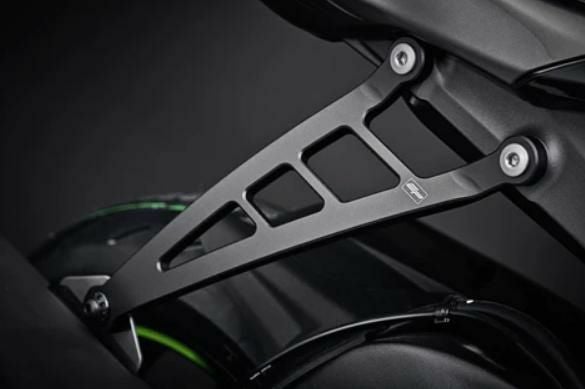 Evotech Performance Kawasaki ZX-10R (2008-2010) マフラーハンガー