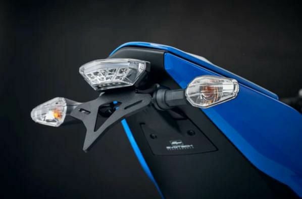 結月　オーダー品 Evotech Performance Suzuki GSX-8R フェンダーレスキット(クリアリア