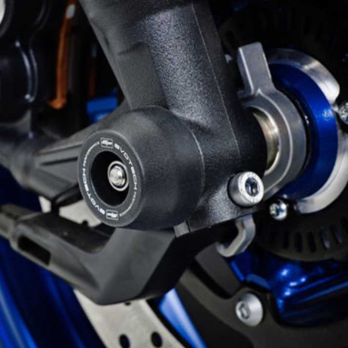 YAMAHA MT-09/XSR/トレーサー900 アクスルスライダー(スピンドルボビン)キット Evotech Performance_2