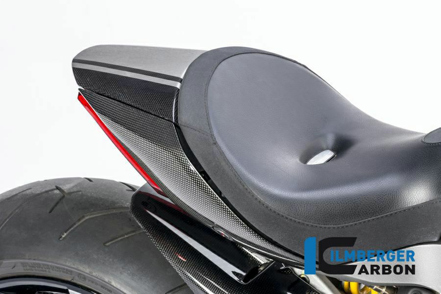 ILMBERGER リアシートサイドカバー (右側) グロス仕上げ DUCATI XDiavel/S