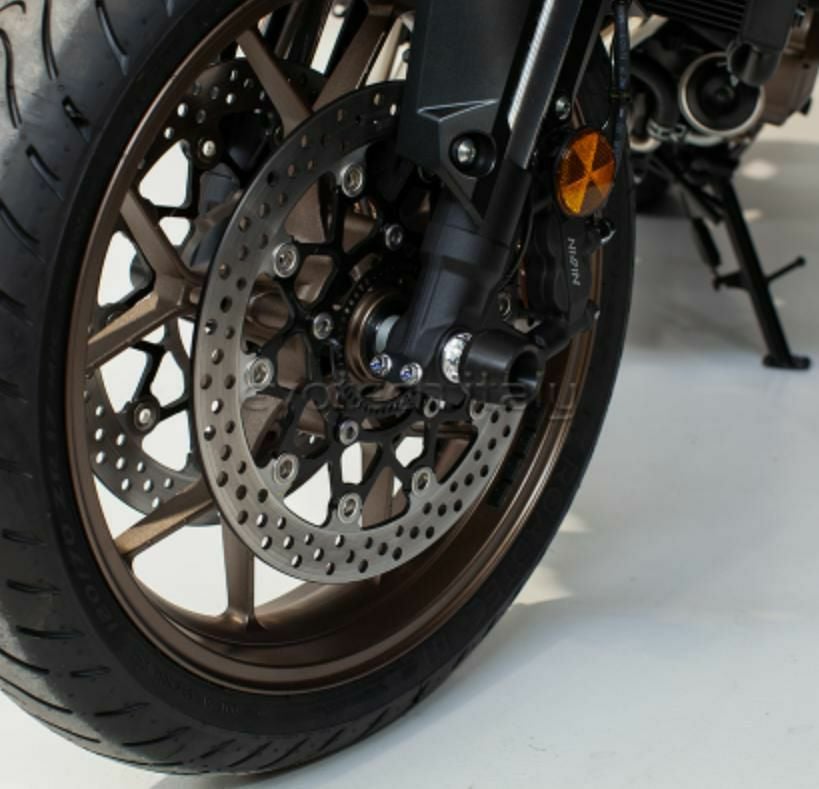 EVOTECH フロントアクスルスライダー HONDA CB650R / CBR650R (19-24