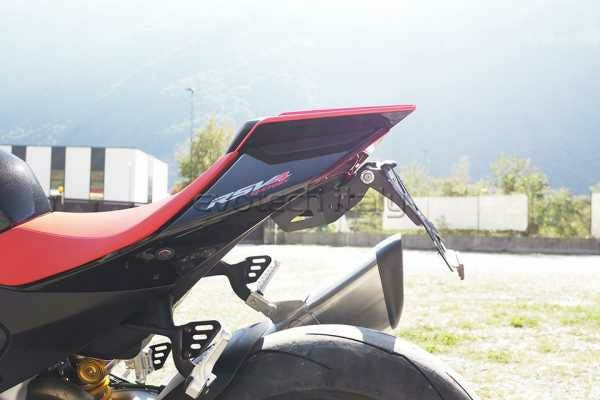 EVOTECH ナンバープレートホルダー フェンダーレスキット APRILIA RSV4 1100 FACTORY (21-24) トゥオーノ 1100 V4 (21-24)_4