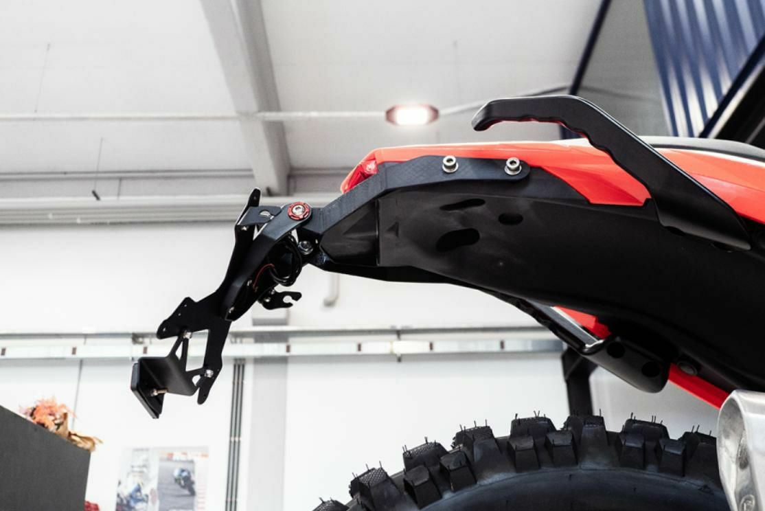 EVOTECH ナンバープレートホルダー フェンダーレスキット BETA ALP 4.0 (2024)_3