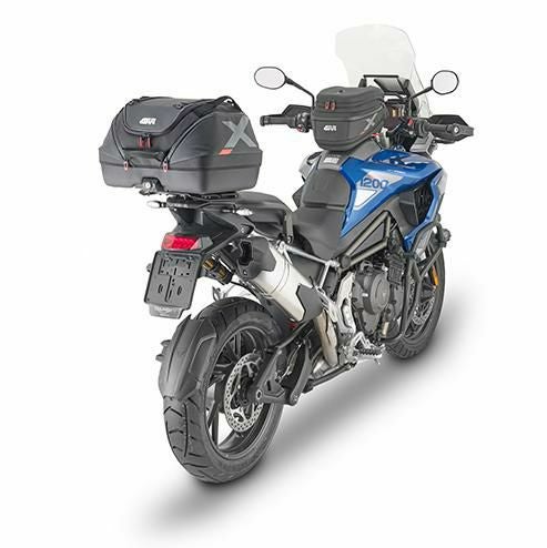 GIVI(ジビ) X-Line 防水リアバック(専用MONOKEYプレート付) | XL08B