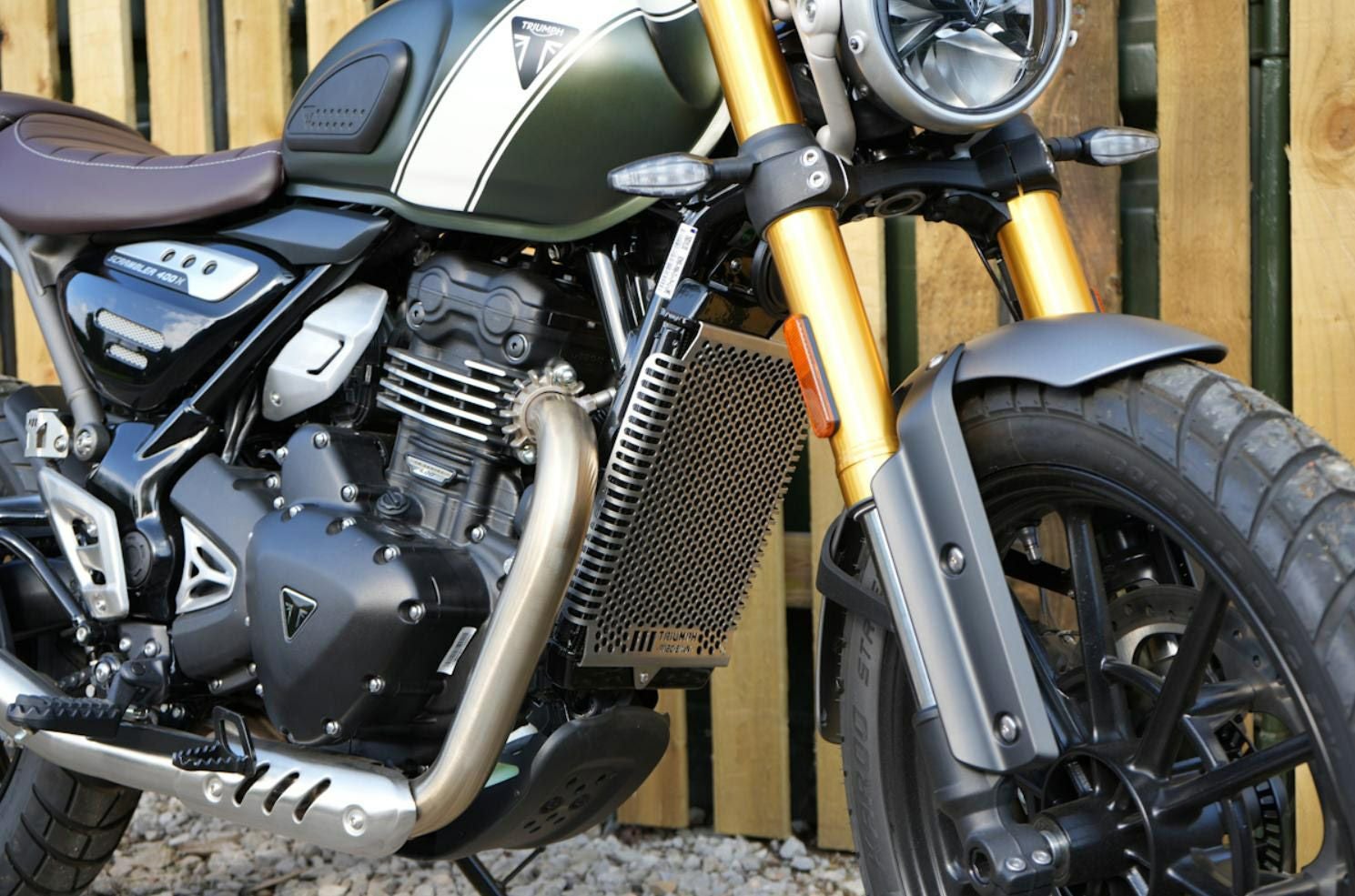 トライアンフ スクランブラー400X スピード400 ラジエーターガード