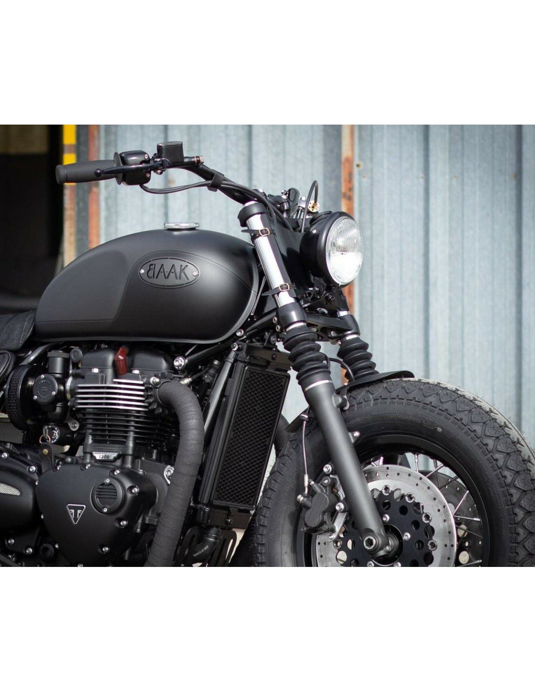 BAAK ベーツヘッドライト スピードメーター内蔵 TRIUMPH 2016～ 水冷
