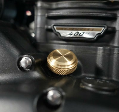 トライアンフ スクランブラー400X スピード400 オイルフェイラーキャップ ブラス Hitchcoks Motorcycle_1