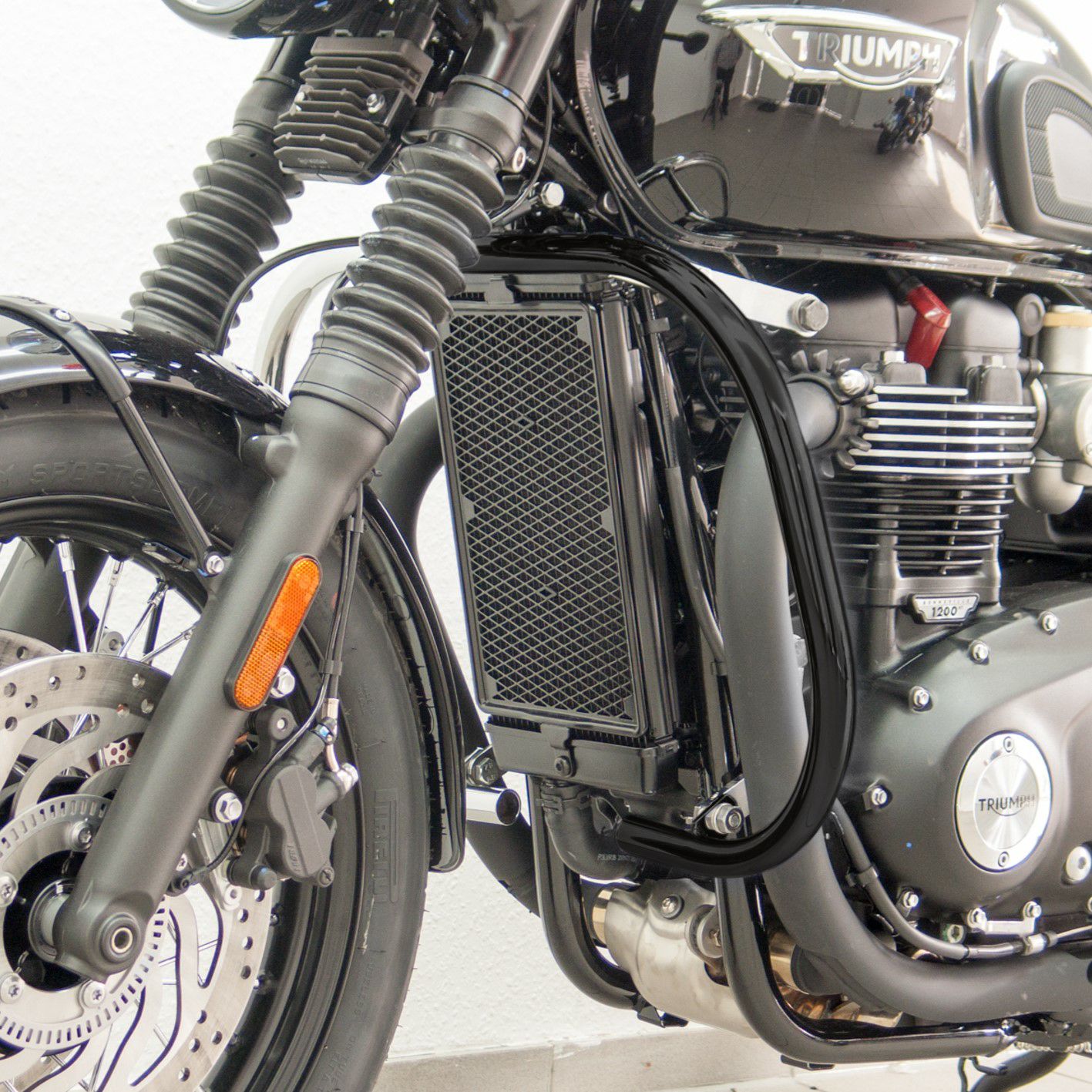 トライアンフ純正 グラブレール クローム ボンネビルT120 | バイク
