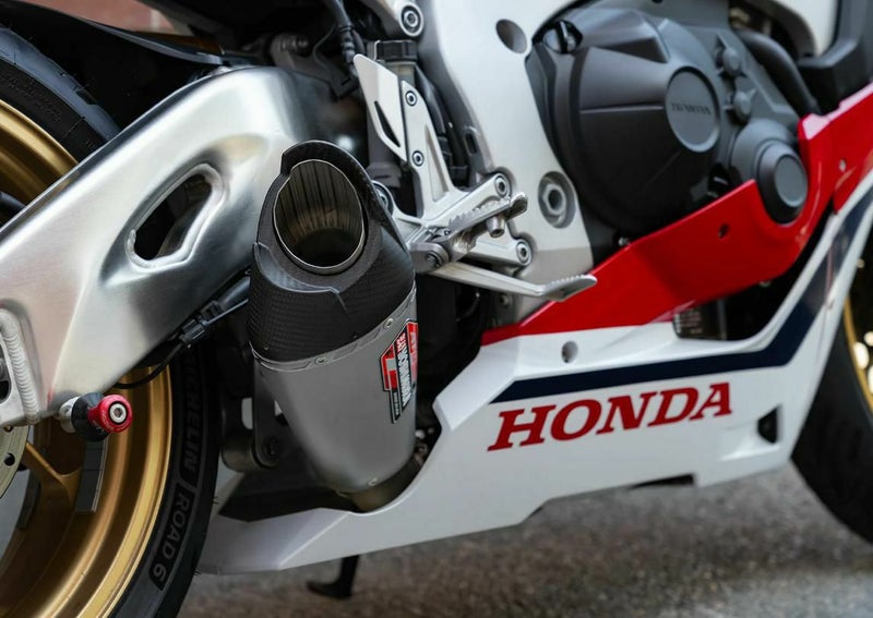 USヨシムラ AT2 スリップオンマフラー HONDA CBR1000RR/SP/SP2 (2017-2024)