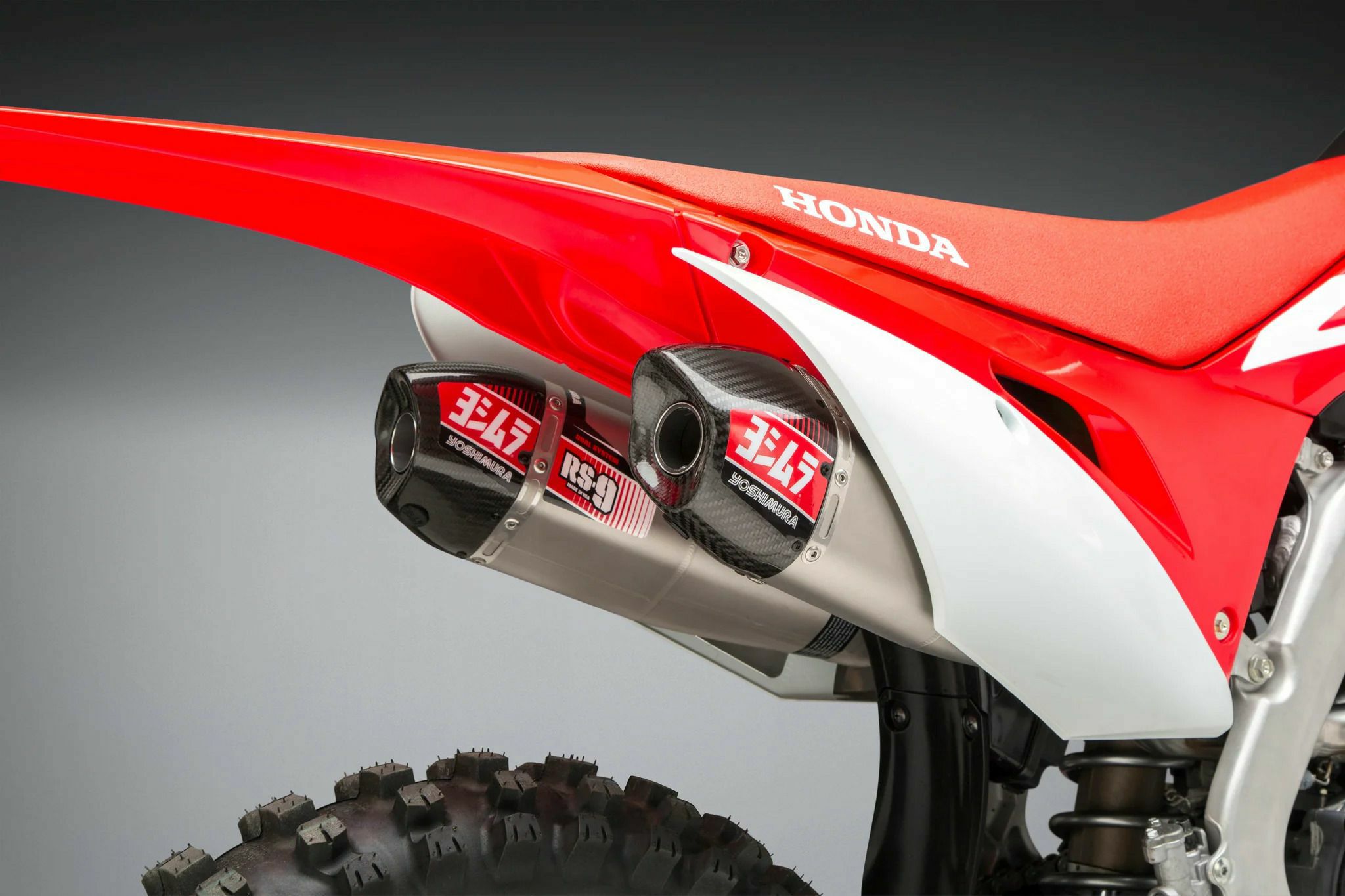 ヨシムラUSA RS-9T デュアル ステンレス フルエキゾースト マフラー