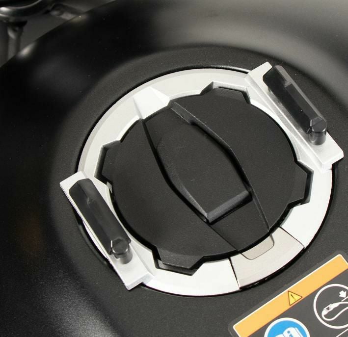 Hepco&Becker Kawasaki エリミネーター (2024-)専用タンクリング