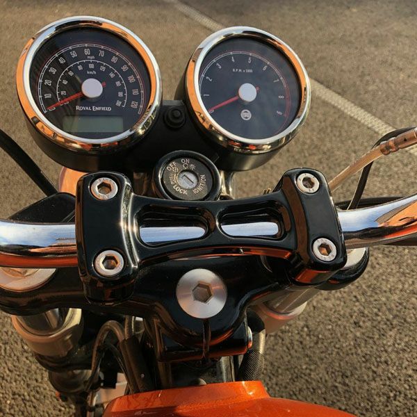 ロイヤルエンフィールド インターセプター650用ハンドルバークランプ ブリッジタイプ itchcocks Motorcycles_1