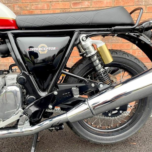 ロイヤルエンフィールド インターセプター650用タンデムステップリロケーター Hitchcocks Motorcycles _1