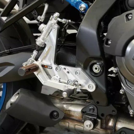 バックステップキット GPスタイル SUZUKI GSX-8S レーシングパーツ S2