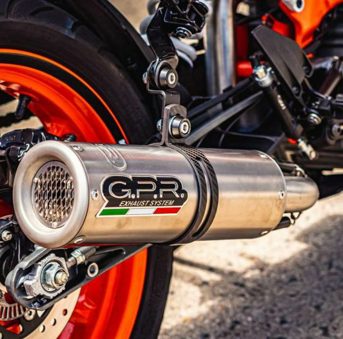GPR製 KTM RC125 (2021-2024)用スリップオンマフラー M3 Inox | 高性能