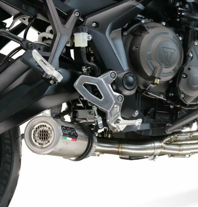 G.P.R. フルシステムマフラー M3 Inox ローポジション TRIUMPH