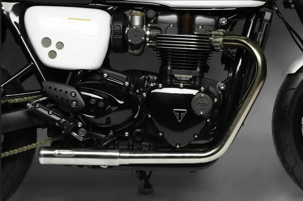 スラクストン1200 フルエキゾーストマフラー ブラッシュ ストリート