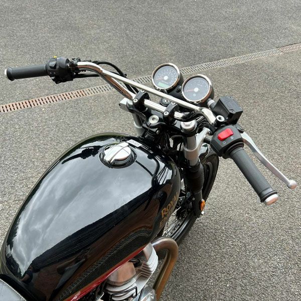 ロイヤルエンフィールド インターセプター650 ブレース付きハンドルバー クローム Hitchcocks Motorcycles_1