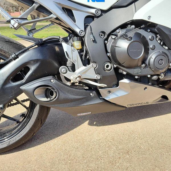 ホンダ CBR1000RR 14～16 スリップオン マフラー CS レーシング