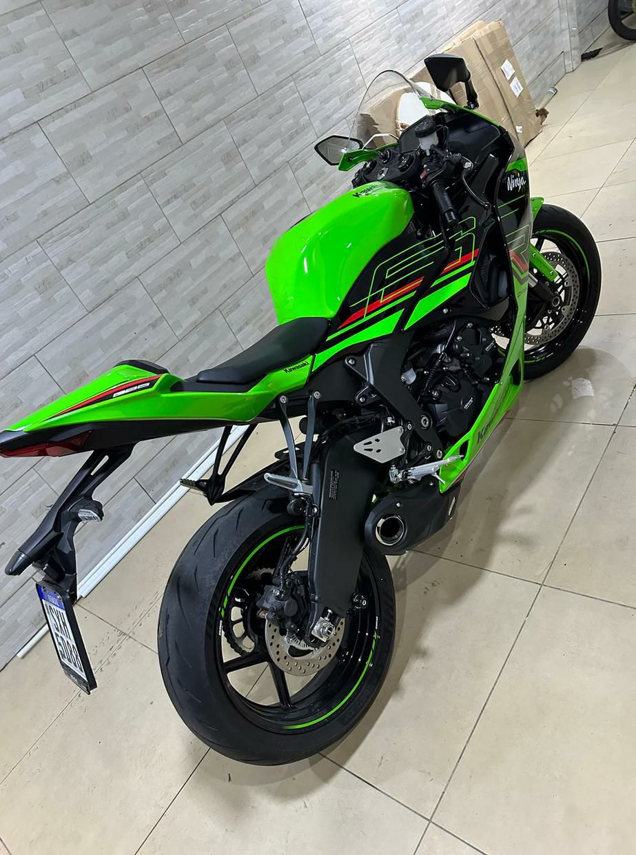 カワサキ ZX6R 24～ スリップオンマフラー CS レーシング | バイク