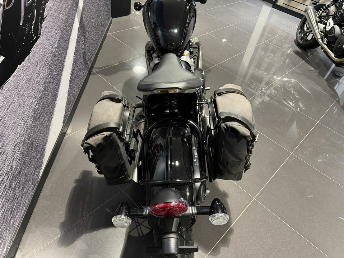 トライアンフ ボンネビルボバー サドルバッグステー 左右セット