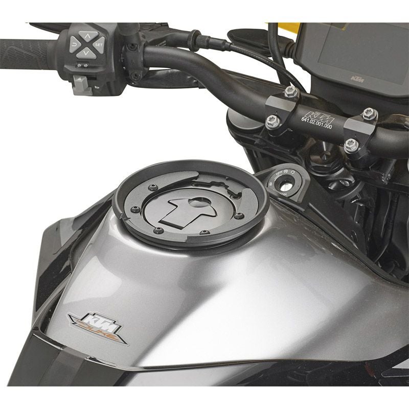 GIVI (ジビ) 車種別 タンクバッグアタッチメント|バイクパーツ専門店