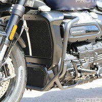 トライアンフ ロケット3 GT/R 20- エンジンガード T-REX レーシング_1