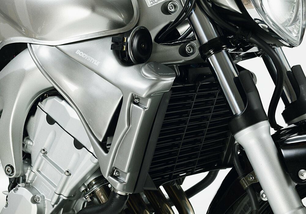 BODYSTYLE ラジエーターサイドカバー YAMAHA FZ6 (2004-2008) FZ6 S2