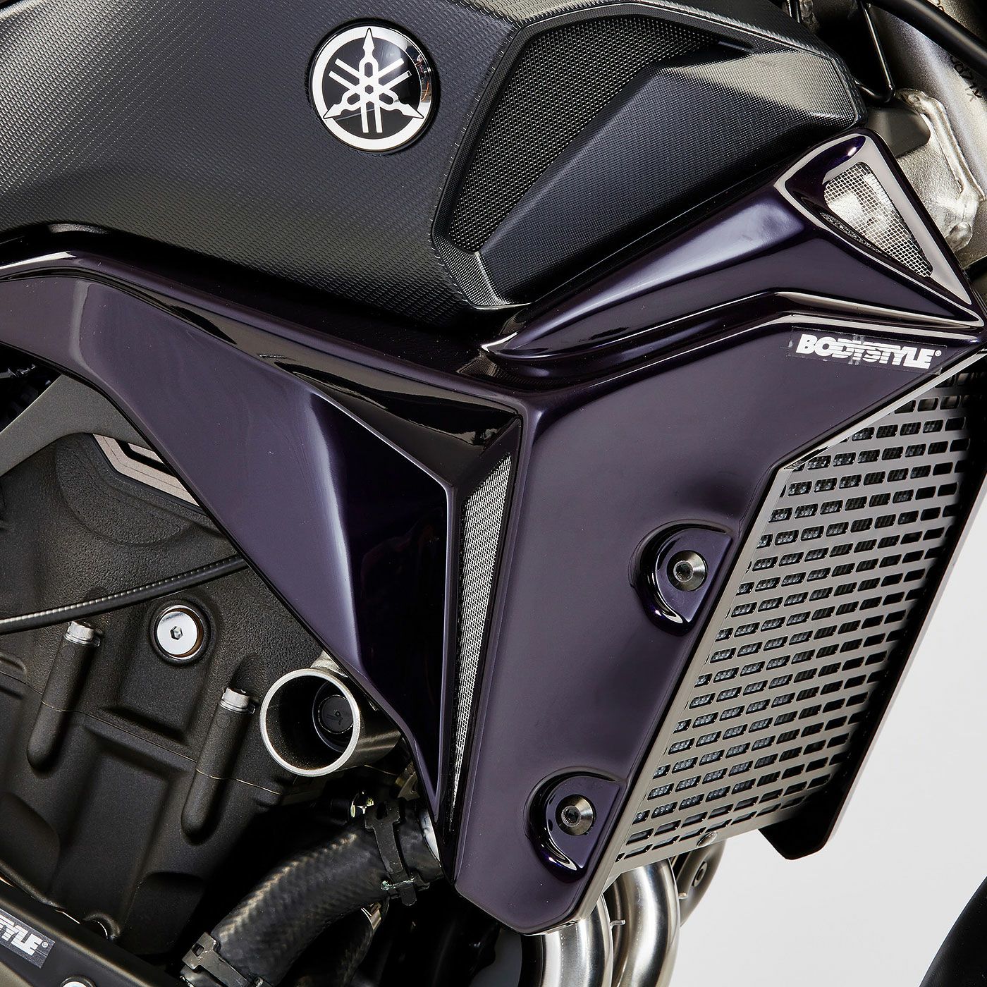 BODYSTYLE ラジエーターサイドカバー YAMAHA MT-07 (2014-2017)