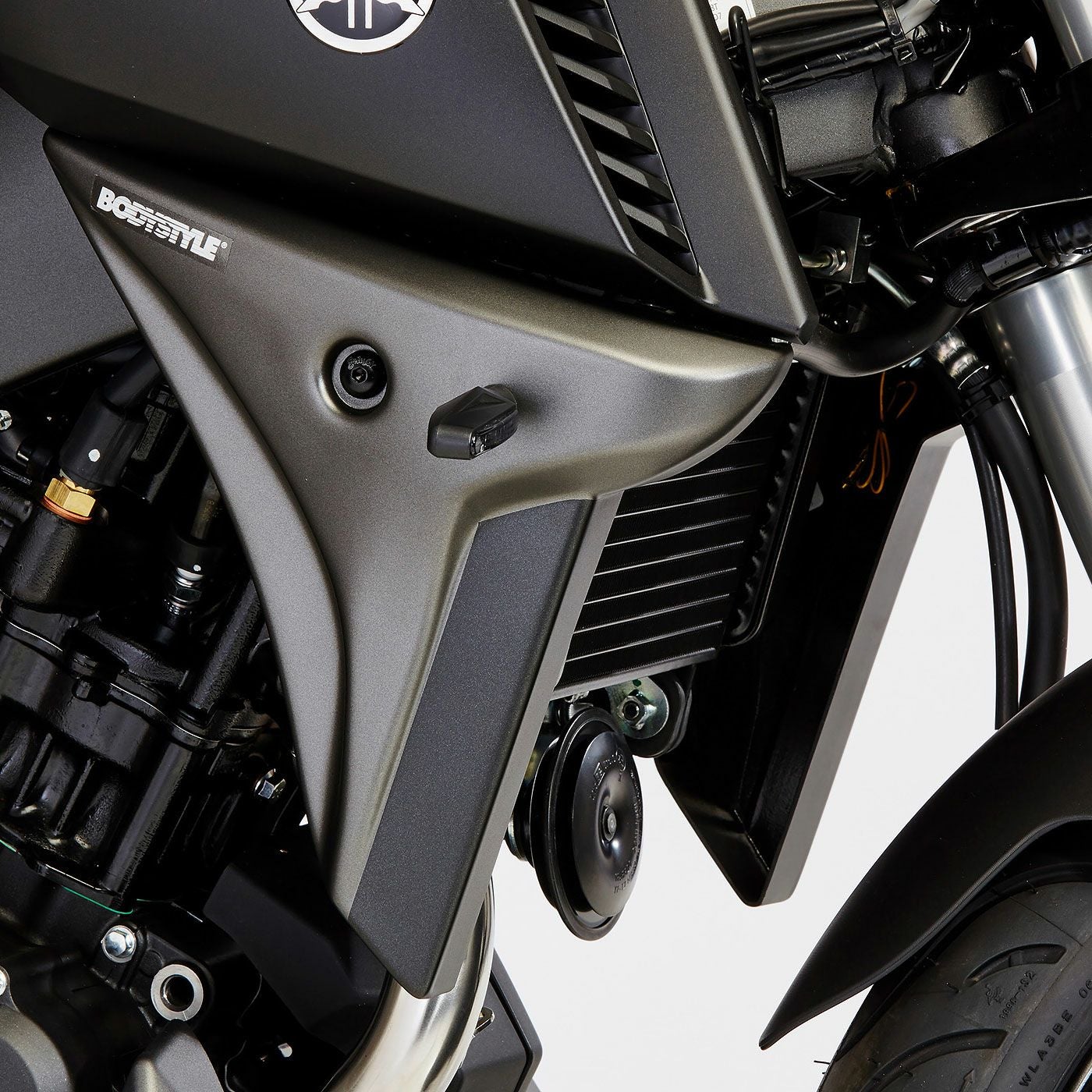 BODYSTYLE ラジエーターサイドカバー YAMAHA MT-07 (2014-2017)