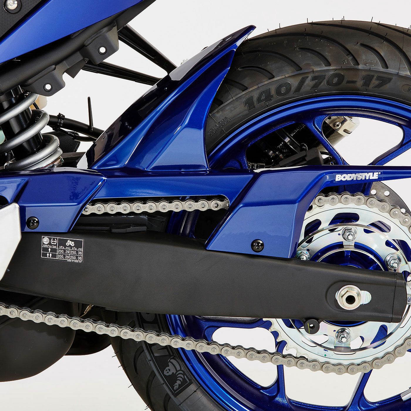 R25 R3用 プーチ製リアフェンダー Amazon | Puig 8558J REAR-FENDER [MATT BLACK] YZF-R3 (15-20)/MT-03