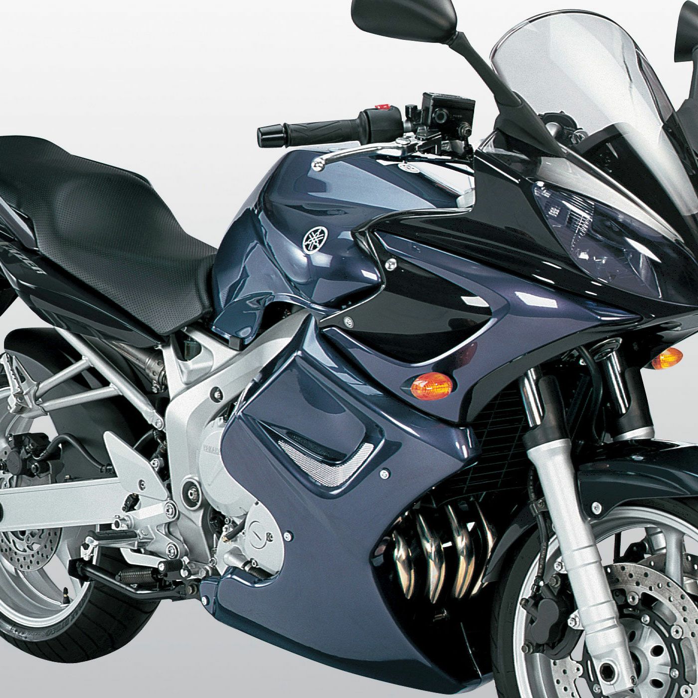 BODYSTYLE ロワーフェアリング YAMAHA FZ6 Fazer (2004-2007)