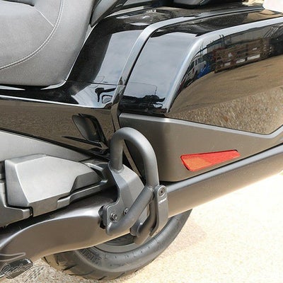 ゴールドウイングツアー ラゲッジガード（パニアケースガード) T-Rexレーシング_1