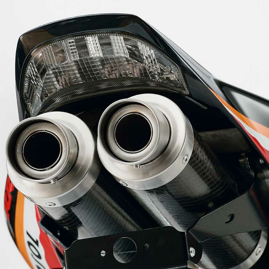 SHARK スリップオンマフラー Track 1000 カーボン HONDA CBR1000RR