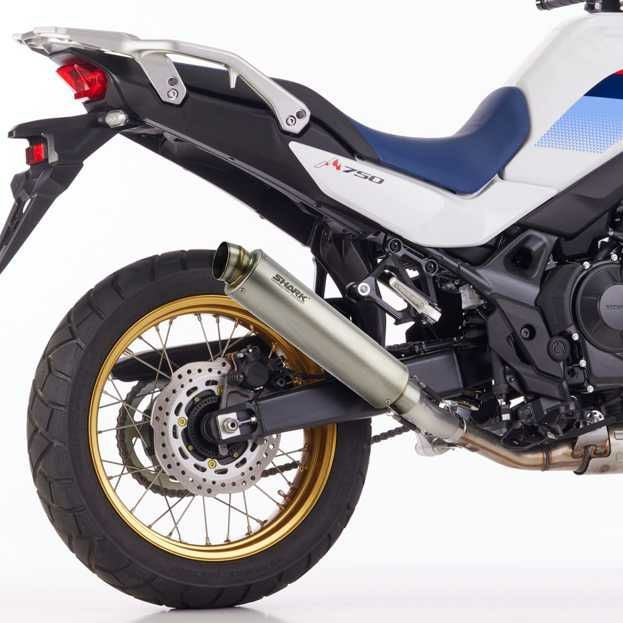 HONDA XL750 Transalp (2023-) スリップオンマフラー (2-1) SRC 4 SHARK_1